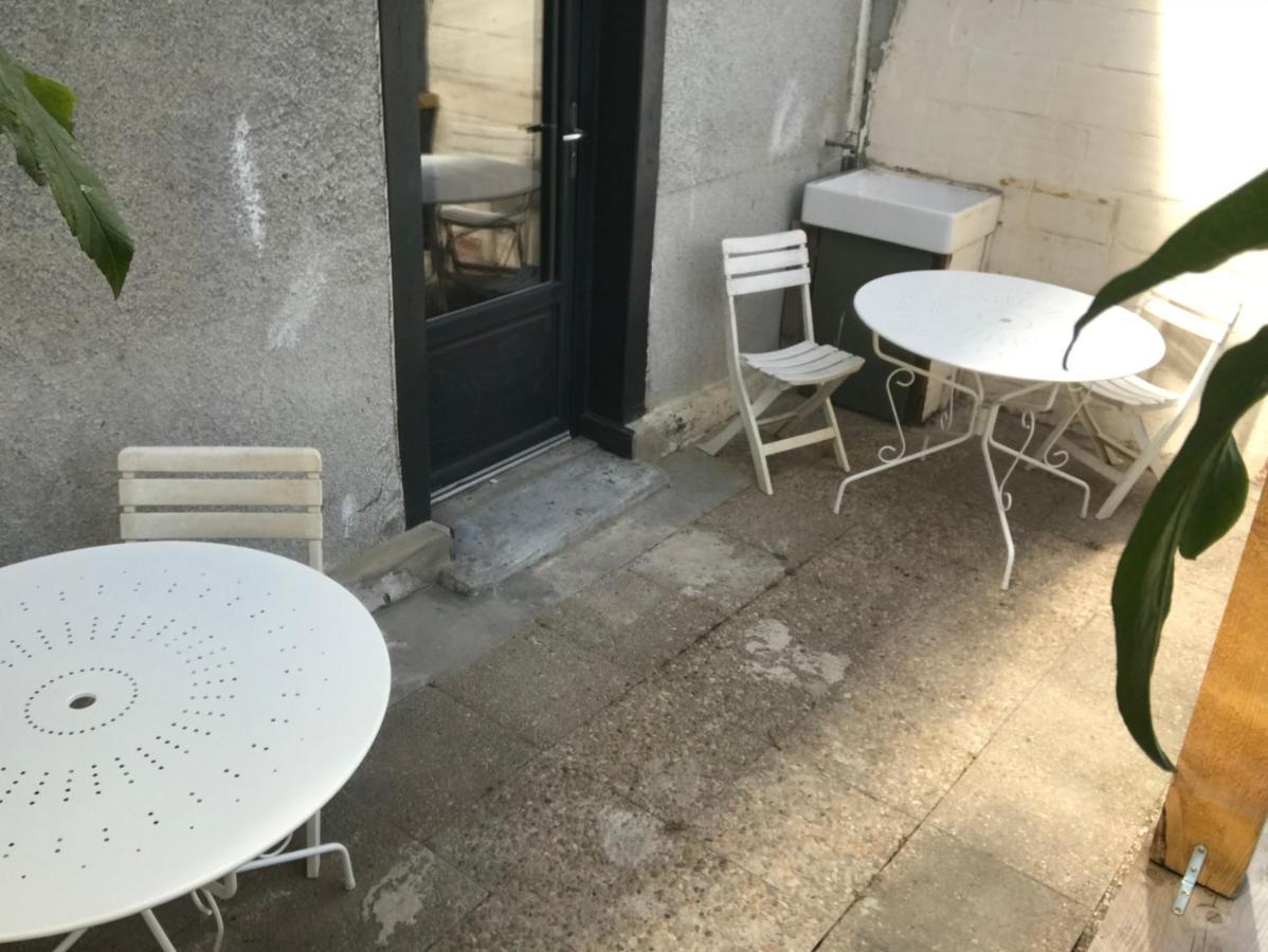Les Coquelicots Wifi Apartment Троа Екстериор снимка