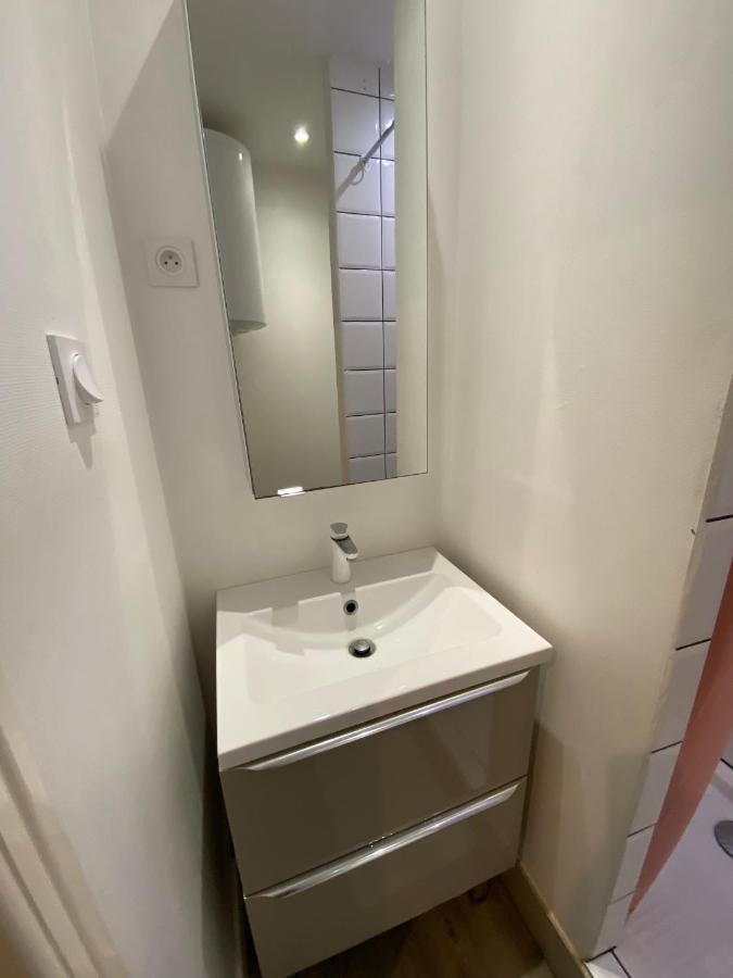 Les Coquelicots Wifi Apartment Троа Екстериор снимка